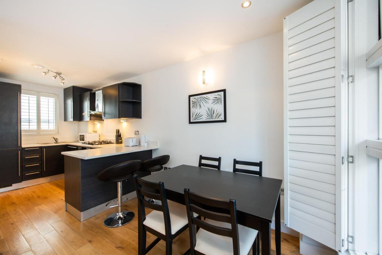 2 Bed Flat In Clapham Common Appartement Londen Buitenkant foto