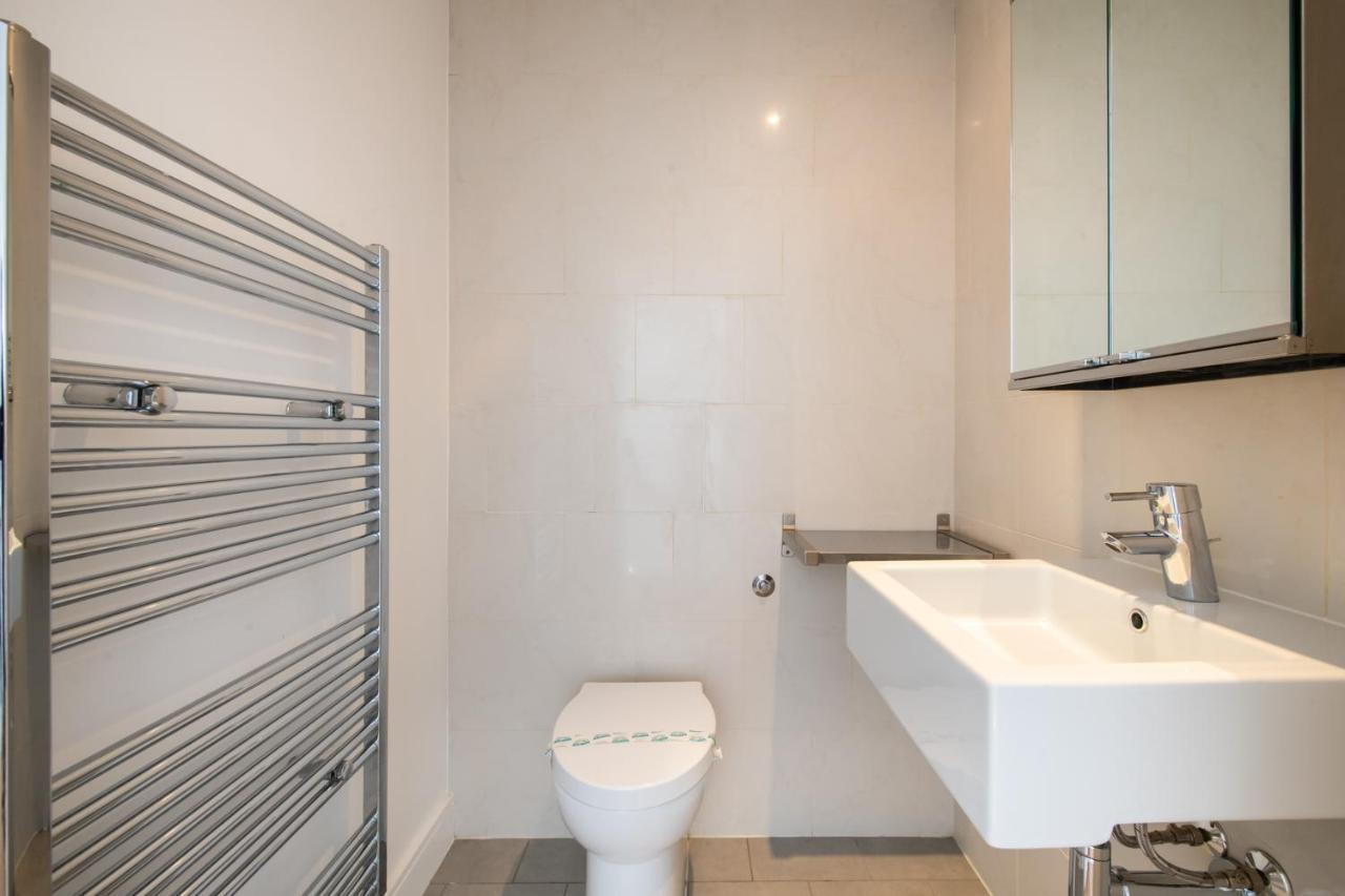 2 Bed Flat In Clapham Common Appartement Londen Buitenkant foto